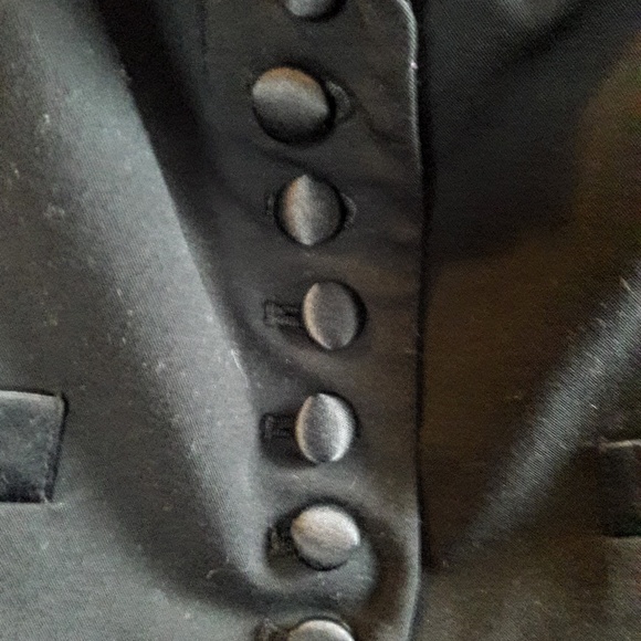 BLACK VEST NUDIX SATIN FOREVER 21 SIZE L - Picture 5 of 8